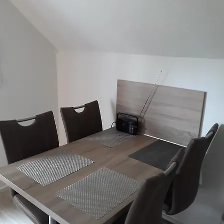 Ferienwohnung-Monteurwohnung In Melle 아파트 *